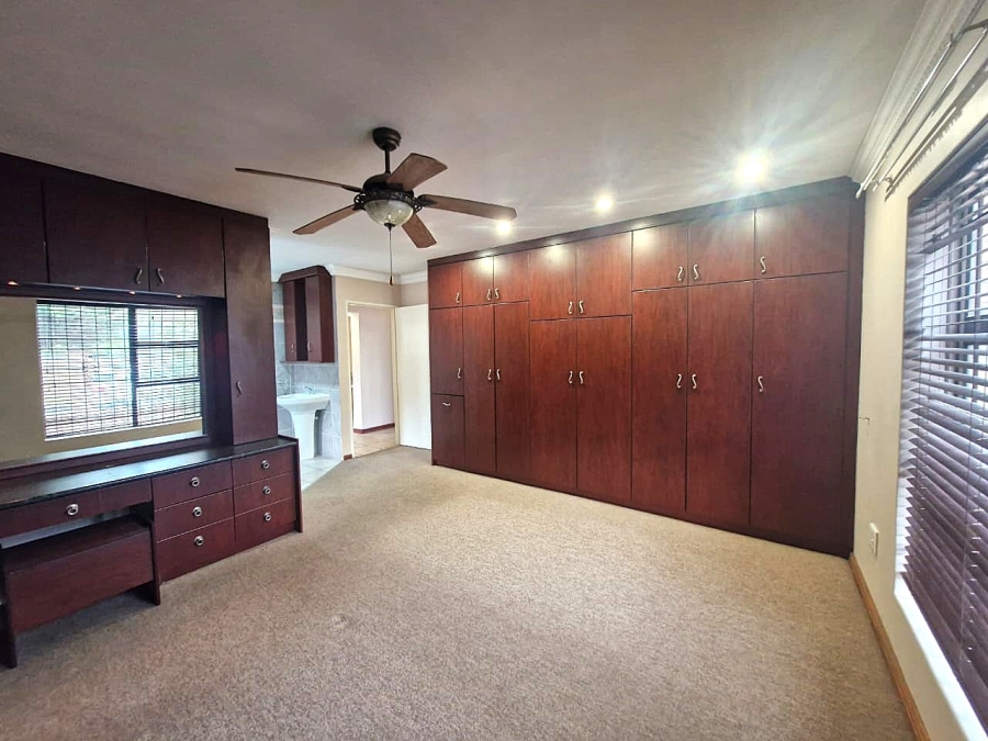 To Let 3 Bedroom Property for Rent in De Oude Spruit Western Cape